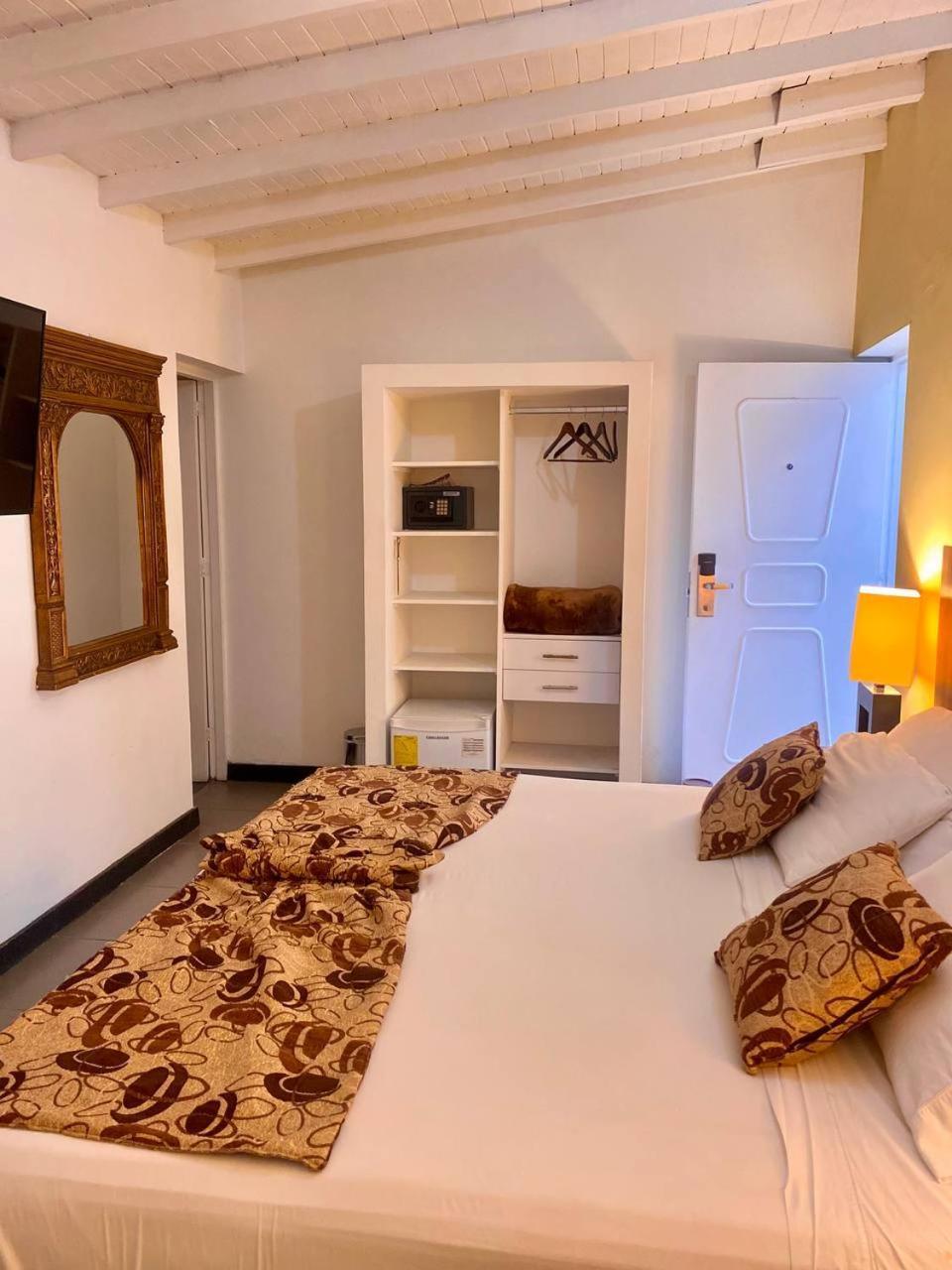 Hotel Aromax Del Campestre Medellín Buitenkant foto